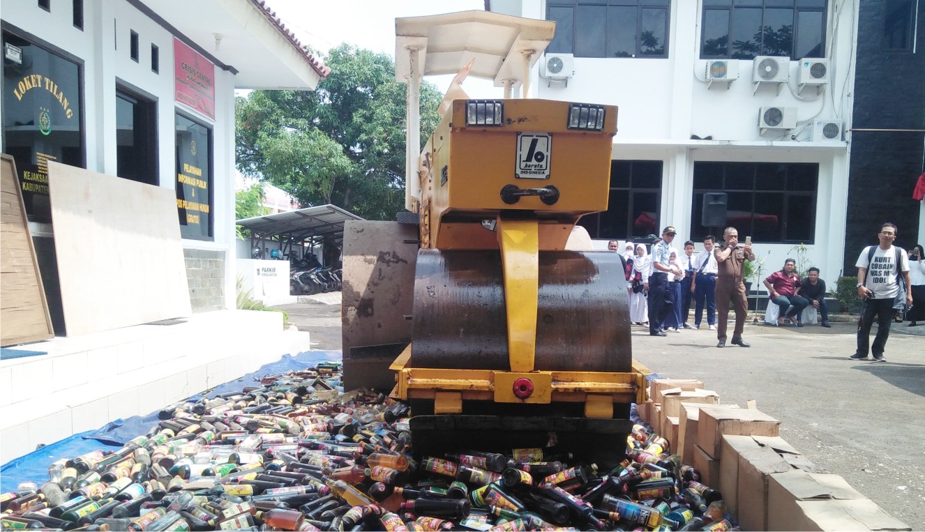 Ribuan Barbuk Narkoba dan Miras Dimusnahkan
