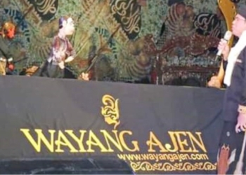 Wayang Ajen Menghipnotis Warga Majalengka