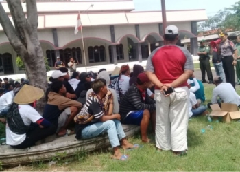 Petambak Tuntut Pelunasan Tanah di Kawasan Industri