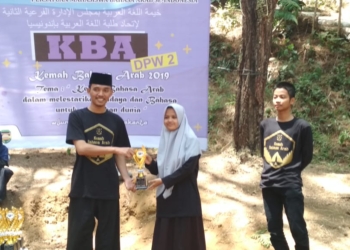 Bersaing dengan Kakak Tingkat dari Universitas Terkenal, Mahasiswi Semester 1 IAIN Cirebon Sabet Juara 3