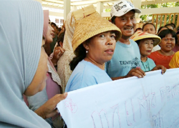 Demo Pilwu Serbu Camat Suranenggala
