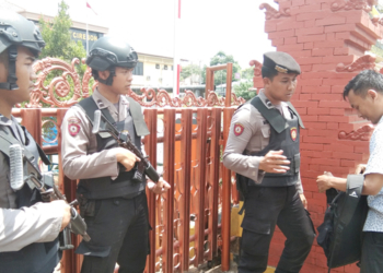 Gerbang Polresta Cirebon Diperketat