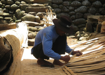 Perajin Bilik Batik Tak Sepi Pesanan