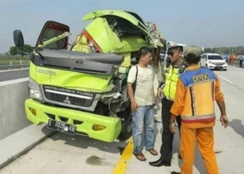 Braaakkk.. Rombongan MTsN 2 Cirebon Alami Kecelakaan, Guru Pendamping Tewas