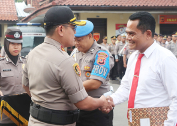 Bongkar Sabu 255 Gram, 8 Polisi Diganjar Reward