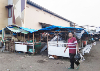 Pengelola Bongkar Paksa Kanopi