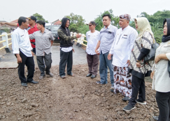 Jembatan Rp4,4 M Melengkung