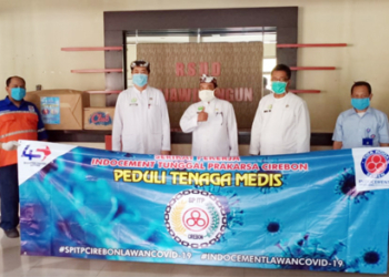 Indocement Palimanan Cirebon Berbagi Alat Kesehatan