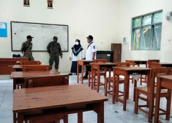 KBM Tatap Muka SMPN I Sumber Dihentikan