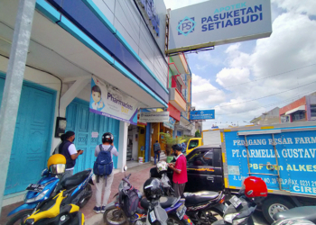 19 Pegawai Positif Covid, Apotek Pasuketan Grup Ditutup Sementara