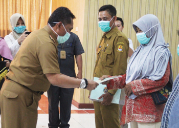 Jokowi Bagikan 1 Juta Sertifikat Tanah
