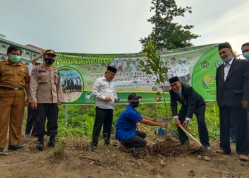 Peringati HAB ke-75 Kemenag RI, IAIN Cirebon Lakukan Penanaman Pohon