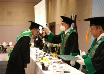 Gelar Wisuda XXII, Rektor IAIN Cirebon Paparkan Pendidikan Integratif Dasar Transformasi ke UIN