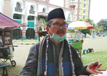 Bupati-Cirebon-Drs-H-Imron-MAg