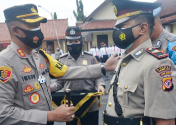 Kapolres Cirebon Kota Lantik Kapolsek Kesambi