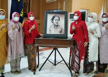 Perempuan Mampu Berkarya secara Profesional