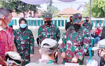 Purnawirawan Kodim 0617 Divaksin Covid-19