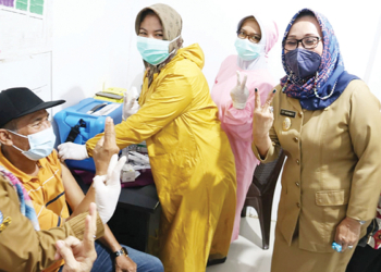 Tak Ada Penolakan, Vaksinasi Tunggu Kiriman Stok