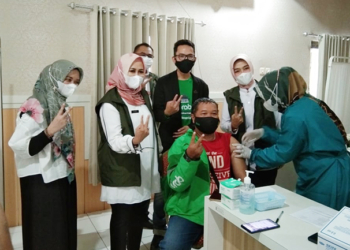 Ojol dan Lansia Jadi Sasaran, Vaksinasi Tahap Dua Ditarget Selesai Juni