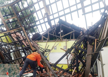 Terkendala Vaksinasi, Kabupaten Cirebon Turun ke Level 2 Berat