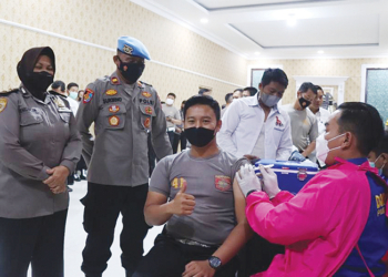 186 Personel Polres Ciko Divaksin Dosis Ketiga