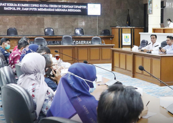 Komisi I DPRD Kota Cirebon Desak Menara Tak Berizin Dibongkar