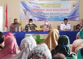 Perangkat Desa Waruroyom Dilantik