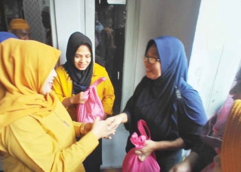 Een Rusmiyati Terima Keluhan Warga Sumurwuni