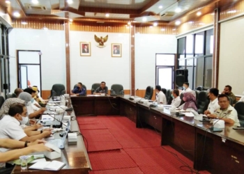 Audiensi dengan DPRD Kabupaten Cirebon, Tuntutan Kenaikan Gaji TKKD Setara UMK Sangat Logis