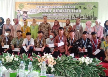 SMP Syahida Lepas Kelas IX