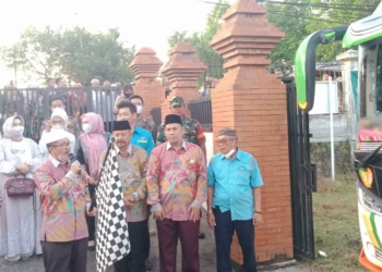 Jemaah Haji Kabupaten Cirebon Diberangkatkan