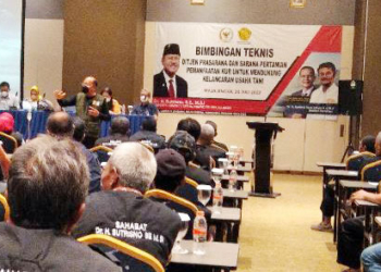 ANGGOTA LOMISI IV DPR RI H Sutrisno mendorong petani dan peternak di Kabupaten Majalengka memanfaatkan KUR