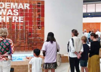 Sosok Oemar di Event Documenta Fifteen