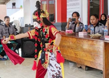 IKMI IAIN Cirebon Gelar Kegiatan Sosial di Cikawung