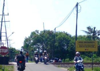 Perlintasan-KA-Tanpa-Palang-Pintu-segera-Dibahas-(2)