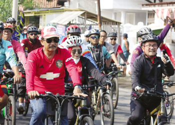 Peserta-Gowes-Sehat-bersama-Rakyat-Membludak
