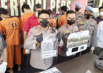 Pemuda-19-Tahun-Jadi-Bandar-Ganja