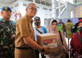 Sekda-Kota-Cirebon-Resmikan-Instalasi-SMS