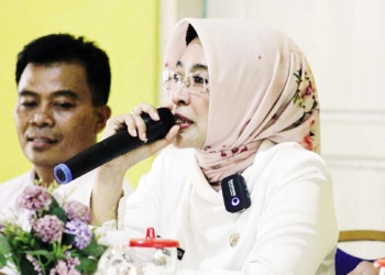 Wabup-Cirebon-Hj-Wahyu-Tjiptaningsih-melakukan-monev-penanggulangan-kemiskinan-yang-dipusatkan-Kecamatan-Palimanan