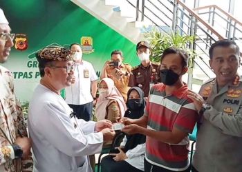 Biaya Pembuatan SIM dan SKCK Boleh Gunakan Sampah Plastik