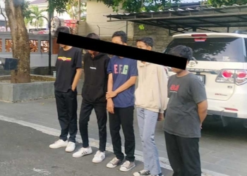 pelajar-pesta-miras-di-alun-alun-majalengka