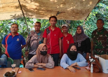 warga-pasalakan-terima-blt-bbm