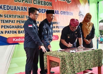 Bupati-Kunjungi-Desa-Keduanan