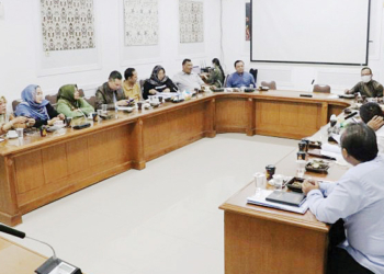 Komisi-III-DPRD-Kota-Cirebon-Raker-dengan-Dinsa-Sosial
