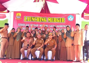 Merger-Sekolah-Satu-Hamparan