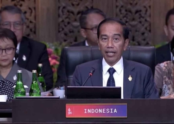 Presiden Jokowi Membuka KTT G20 di Nusa Dua, Bali, Diapit Dua Srikandi Indonesia, Ini Pidato Lengkapnya