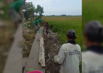 Pemdes Kalitengah Bangun TPT