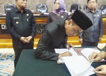 DPRD Kota Cirebon Sepakati Pencabutan Dua Keputusan Dewan, Sekaligus Sahkan Tiga Raperda