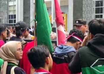 Dinilai Tidak Transparan Seleksi Anggota PPK, Mahasiswa Demo KPU Majalengka