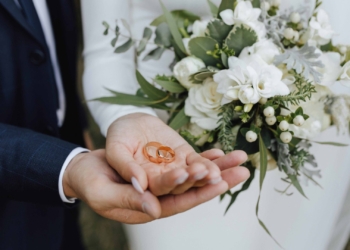 INFO PENTING ! Kini Istri Nikah Siri Bisa Masuk Kartu Keluarga